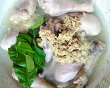 Foto langkah ke 2 dari resep Ayam Goreng Kremes.