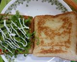 Gambar langkah 4 resipi Sandwich Daging Burger Special.