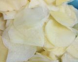Foto langkah ke 1 dari resep Keripik kentang pedas manis.