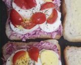 A picture of step 4 of Boiled egg sandwich.
