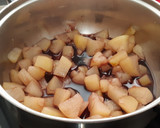 Foto del paso 2 de la receta: Compota de peras al vino, sin azúcar