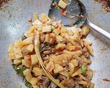 Foto langkah ke 8 dari resep Sambel goreng kentang ati ampela + pete.