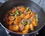 Foto langkah ke 9 dari resep Tofu Cah Brokoli Jamur.