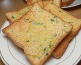 Foto langkah ke 8 dari resep Garlic bread roti tawar.