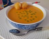 Foto del paso 6 de la receta: Crema de tomate -con mozzarella frita y pesto-