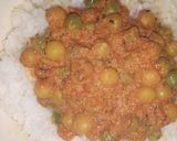 A picture of step 8 of Garden peas in coconut curry.