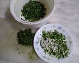 A picture of step 1 of Kumbhania Bhajia.
