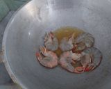 Foto langkah ke 4 dari resep Udang Saos Tiram Pedas Cabe Ijo.