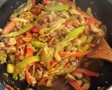 Foto del paso 2 de la receta: Chop suey picante de pollo 😋