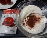 Foto del paso 1 de la receta: Vasitos de fresas con crema de Skyr
