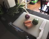 Foto del paso 1 de la receta: Picante de acelga con salmón a la Juliana