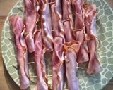 Foto del paso 3 de la receta: Rollitos de espárragos y jamón gratinados
