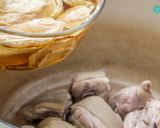 【剝皮辣椒蘿蔔錢雞湯】免廚藝！免調味！新手媽媽們最愛的一道料理的食譜步驟3照片