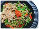 หมูชาบูผัดเผ็ด