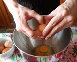 Foto del passaggio 1 della ricetta Muffin con farina integrale yogurt e ciliegie
