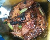 Foto langkah ke 3 dari resep Tumis tongkol bumbu kecap.