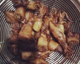 Foto langkah ke 1 dari resep Cumi Asam Daun Melinjo.