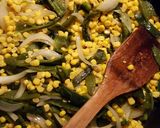 Foto del paso 7 de la receta: Rajas de poblano con granos de elote y queso crema