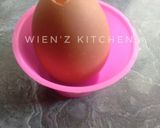Foto langkah ke 1 dari resep Rainbow cake (bentuk telur).