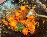 Foto langkah ke 3 dari resep Ayam Pedas Masak Santan.