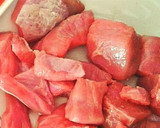 Foto del paso 1 de la receta: Magro de cerdo con sofrito de tomate y patatas fritas