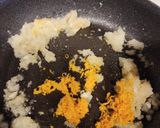 Foto del paso 1 de la receta: Salmón a la naranja con patatas al romero y tomillo