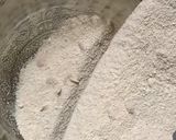 चावल के आटे और सूजी से बना पेड़ा(chawal ke aate aur suji se bna pedha recipe in hindi) रेसिपी चरण 3 फोटो