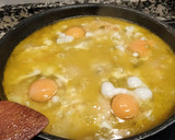 Foto del paso 7 de la receta: Merluza con calabacín y huevos cuajados