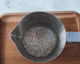 Foto langkah ke 1 dari resep Homemade Chocolate Oat Milk.