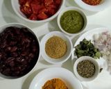 A picture of step 1 of Rajma Gravy.