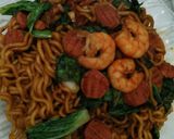 Foto langkah ke 4 dari resep Mie goreng istimewa.