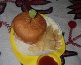 A picture of step 5 of Single whopper sandwich.