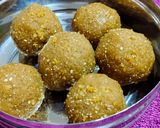 ચુરમાના લાડુ (Churma na ladu Recipe in Gujarati રેસીપી સ્ટેપ2ફોટો