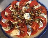 Une image de l'étape 7 de Salade de tomates et mozzarella aux noix et vinaigre aux framboises.