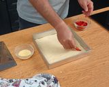 Foto langkah ke 6 dari resep Roti gulung abon.