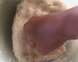 Foto langkah ke 2 dari resep Kulit Dumpling homemade.