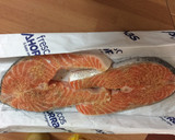 Foto del paso 1 de la receta: Salmón dorado con ajo mantequilla y miel