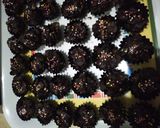 Foto langkah ke 3 dari resep Cornflakes coklat.