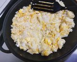 Foto langkah ke 2 dari resep 43.Nasi Goreng Keju.