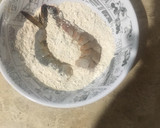 Foto del paso 4 de la receta: Camarones empanizados