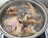 Foto langkah ke 1 dari resep Soto Ceker Ayam.