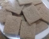 Foto del paso 4 de la receta: Galletitas (chocolinas) pero con Mickey!!!!