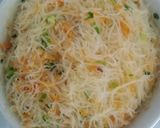 Foto langkah ke 4 dari resep Bihun goreng tanpa kecap.