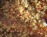 A picture of step 2 of Chana dal with lauki.