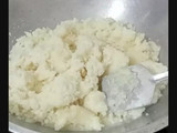 Sesame seeds and groundnuts vadi