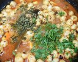 A picture of step 4 of Paneer Makhana Curry.