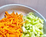 Foto langkah ke 1 dari resep (47). Acar Bumbu Kuning.