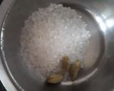 ઠંડું ઇલાયચી દૂધ (Chilled Elaichi Milk Recipe In Gujarati) રેસીપી સ્ટેપ1ફોટો