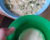 Foto langkah ke 2 dari resep Martabak telur plus tips membuat kulitnya.