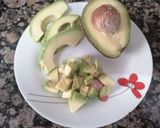 Foto del paso 1 de la receta: Tartar de salmón, aguacate y verduritas